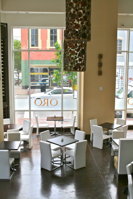 TorZo Orient Amethyst in Oro Restaurant